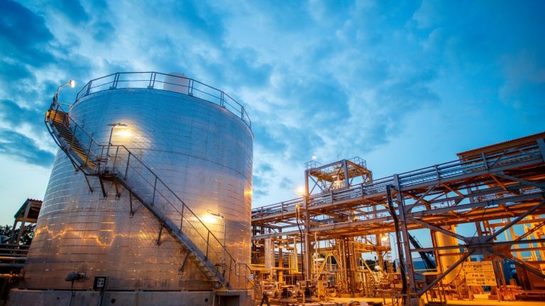 Read more about the article The Future of Diesel Supply: How Technology is Powering the Industry